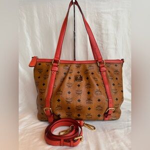 💯Guaranteed Auther MCM Tote bag wit strap